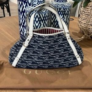 Vintage Gucci Abbey Handbag